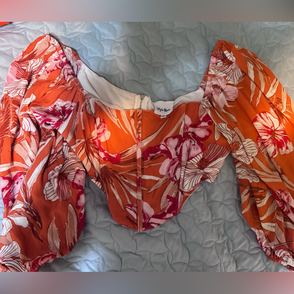 Sky to Moon Orange Puff Sleeved Cropped Corset - Picture 2 of 4